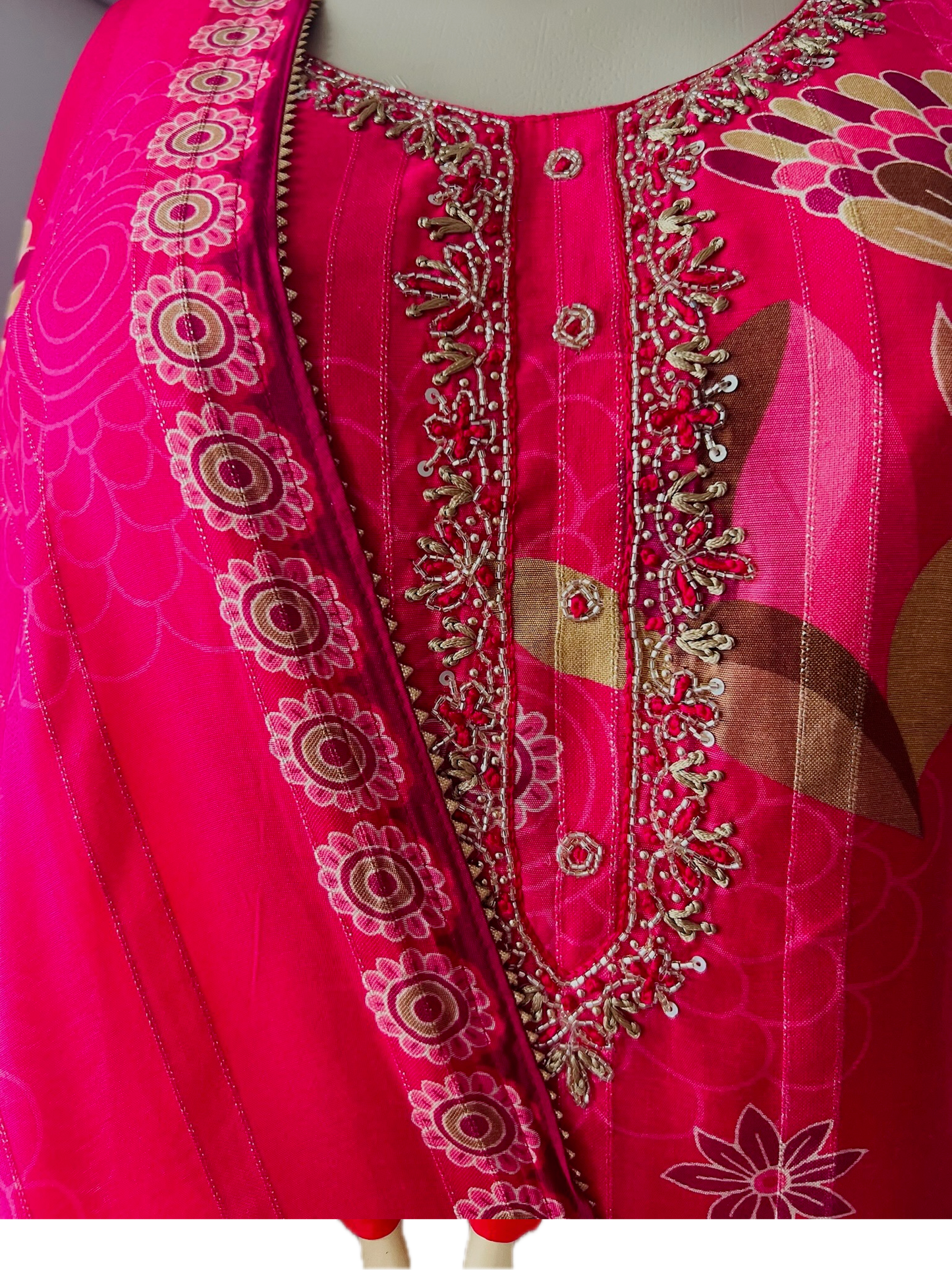 Magenta Cotton Silk Blend 3-Piece Kurta Set with Hand-Painted Golden Motifs