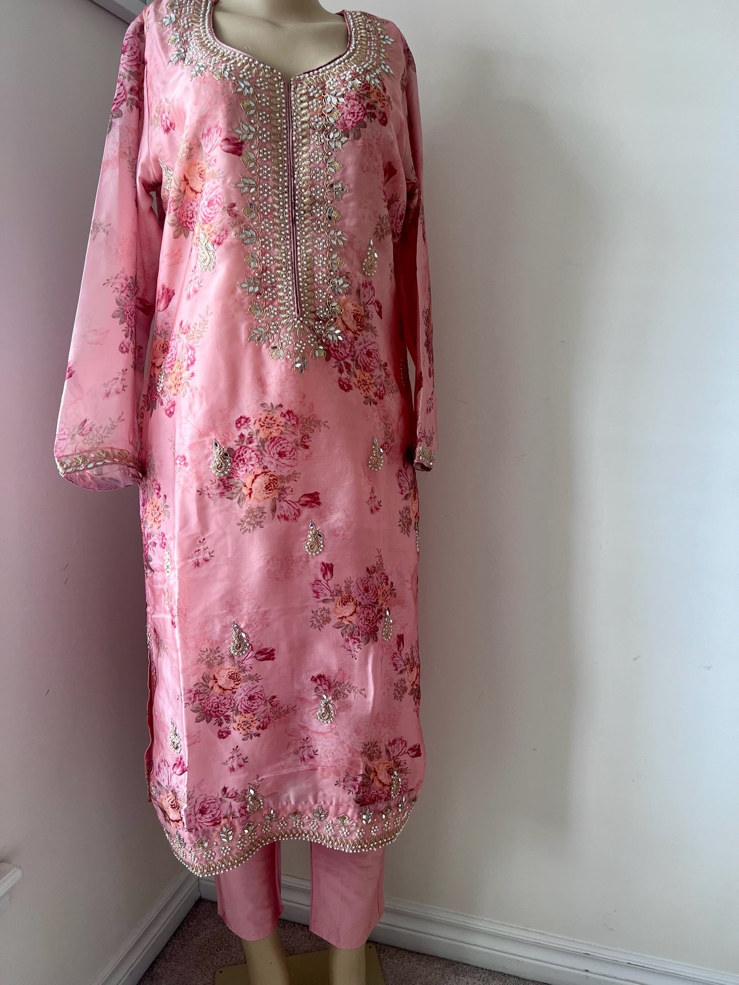 Peach German Silk 3-Piece Suit with Floral Pattern and Exquisite Bead Work – Elegant Festive Wear